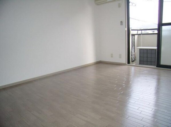 メイヒルズの物件内観写真